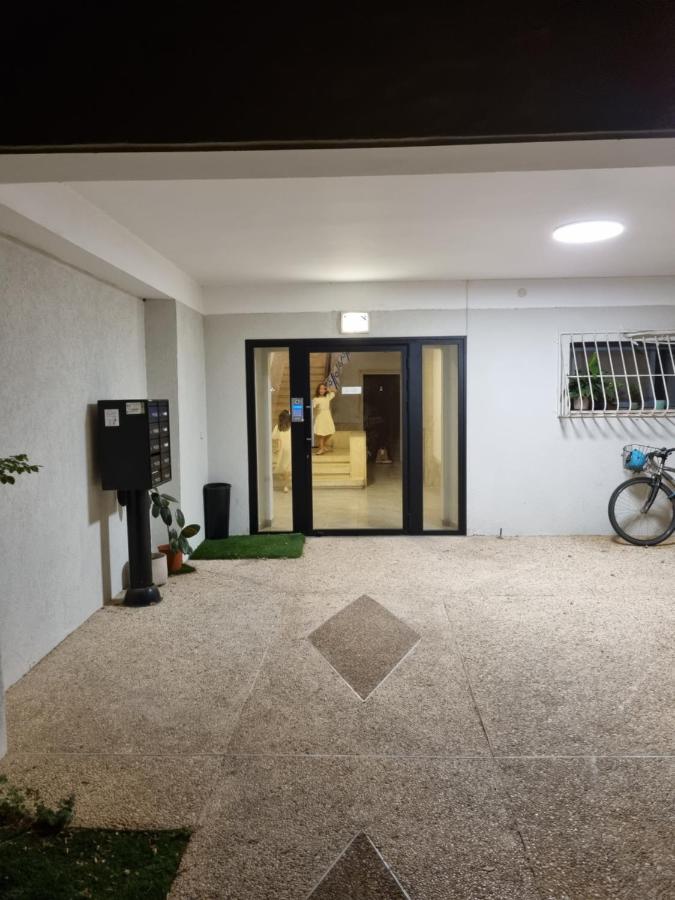 Apt Heart Tlv Arnon 50 Mt From Sea Appartamento Tel Aviv Esterno foto